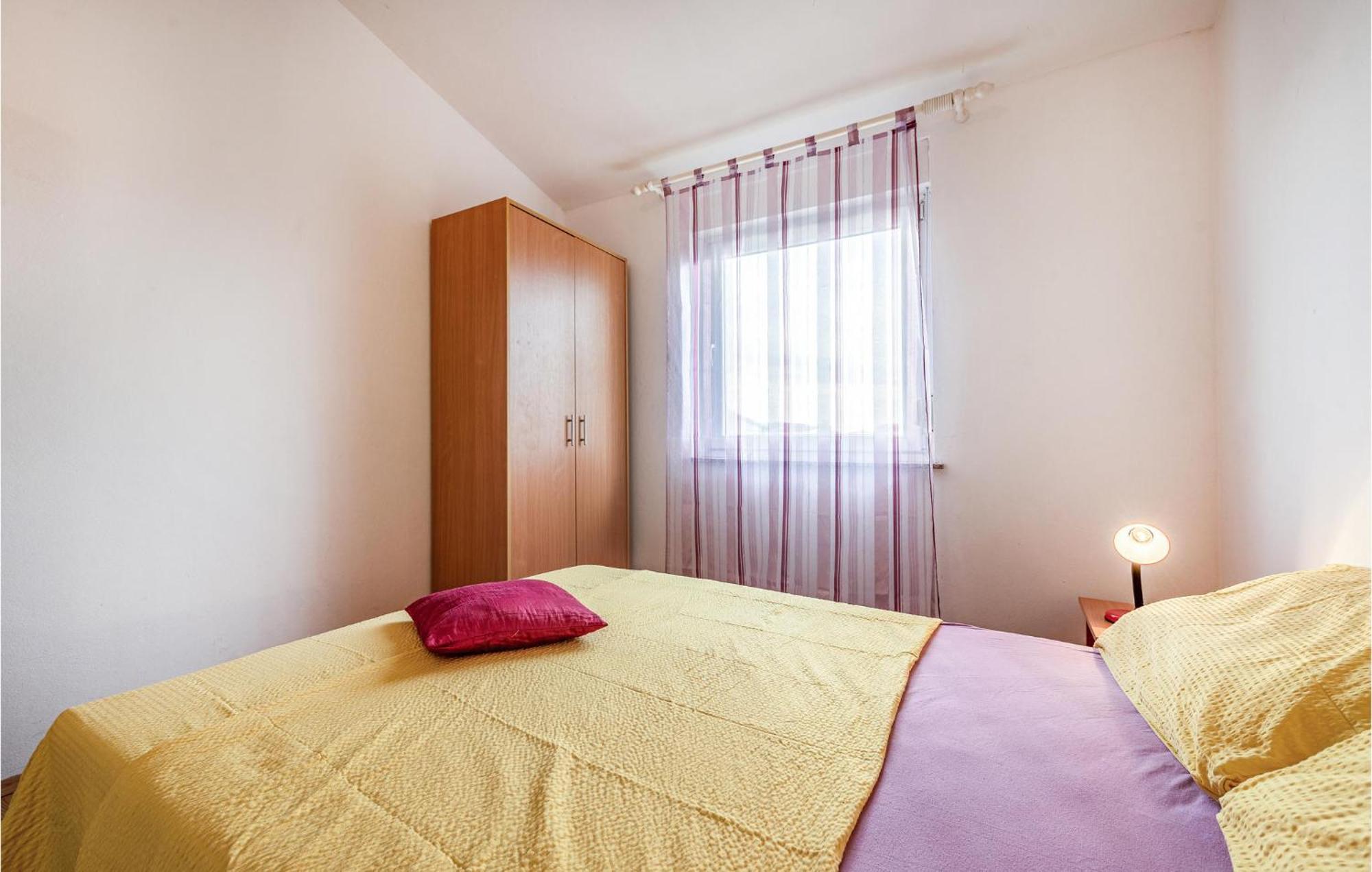 Beautiful Apartment In Vir With Wifi Екстер'єр фото