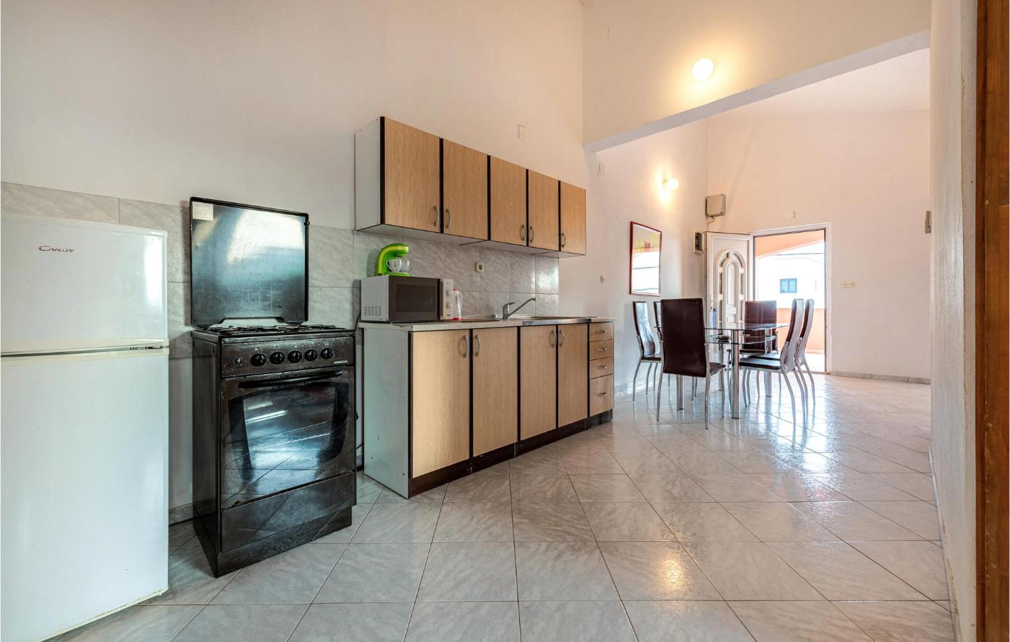 Beautiful Apartment In Vir With Wifi Екстер'єр фото